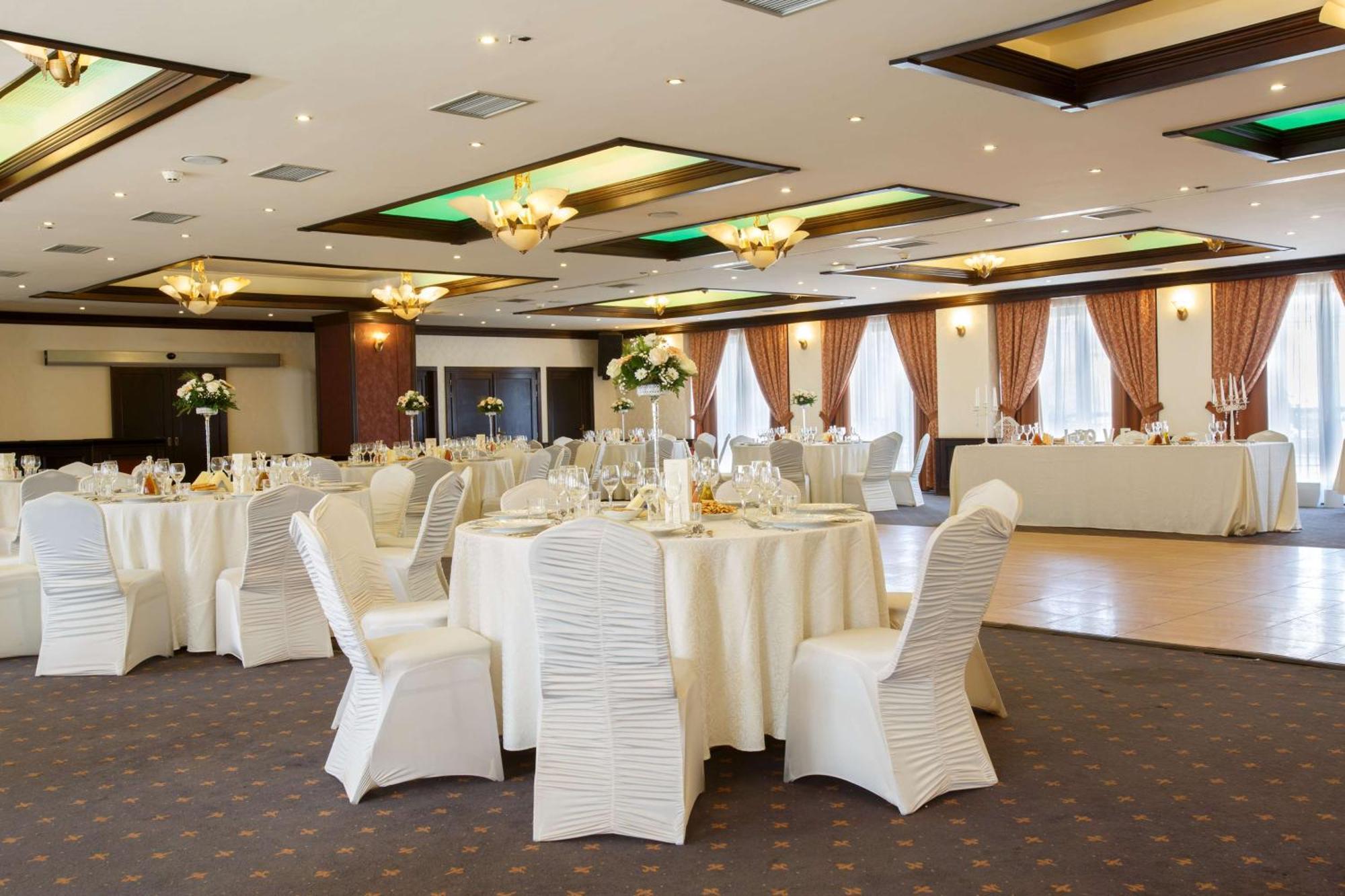 Doubletree By Hilton Hotel Sighisoara - Cavaler Exterior foto