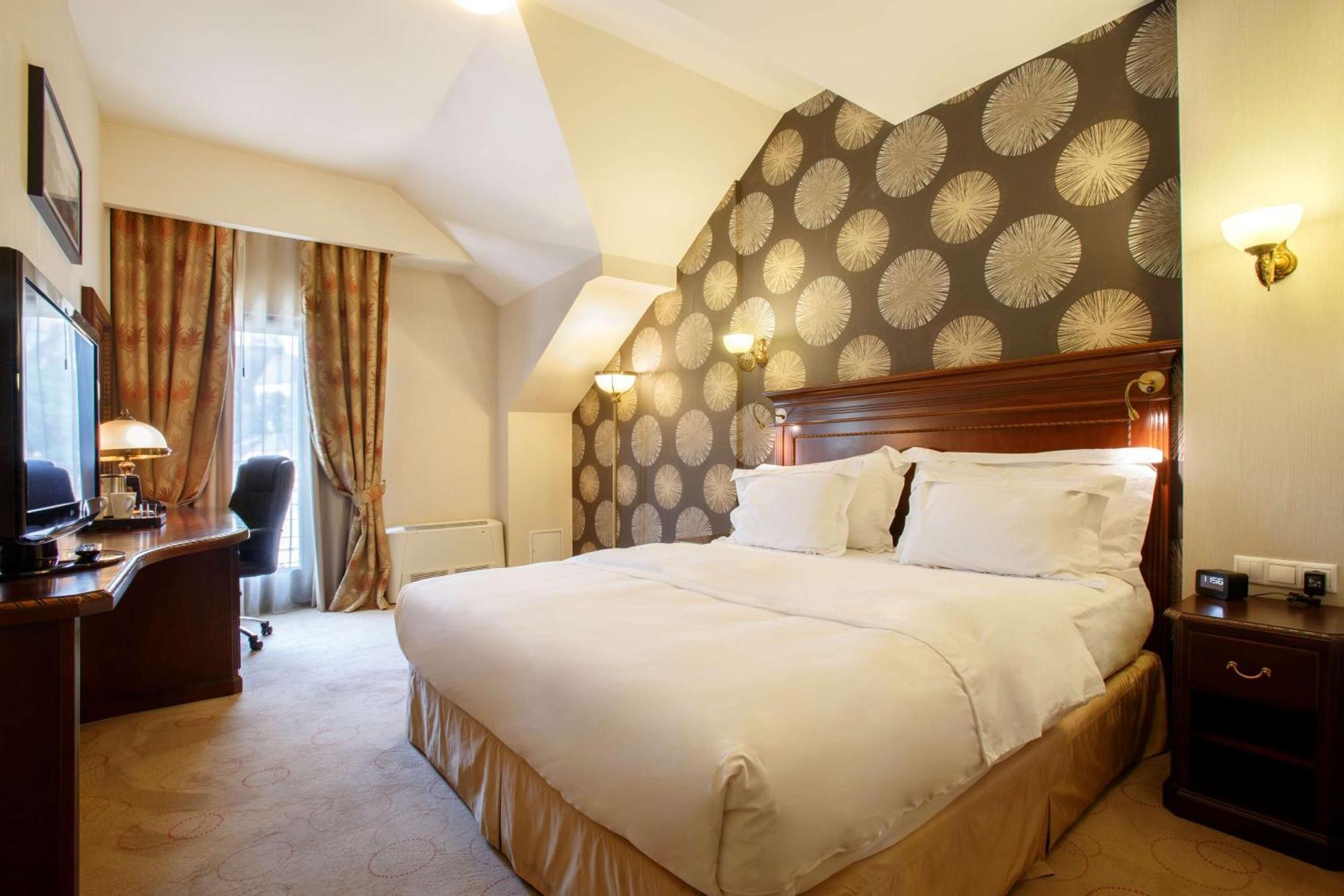 Doubletree By Hilton Hotel Sighisoara - Cavaler Exterior foto