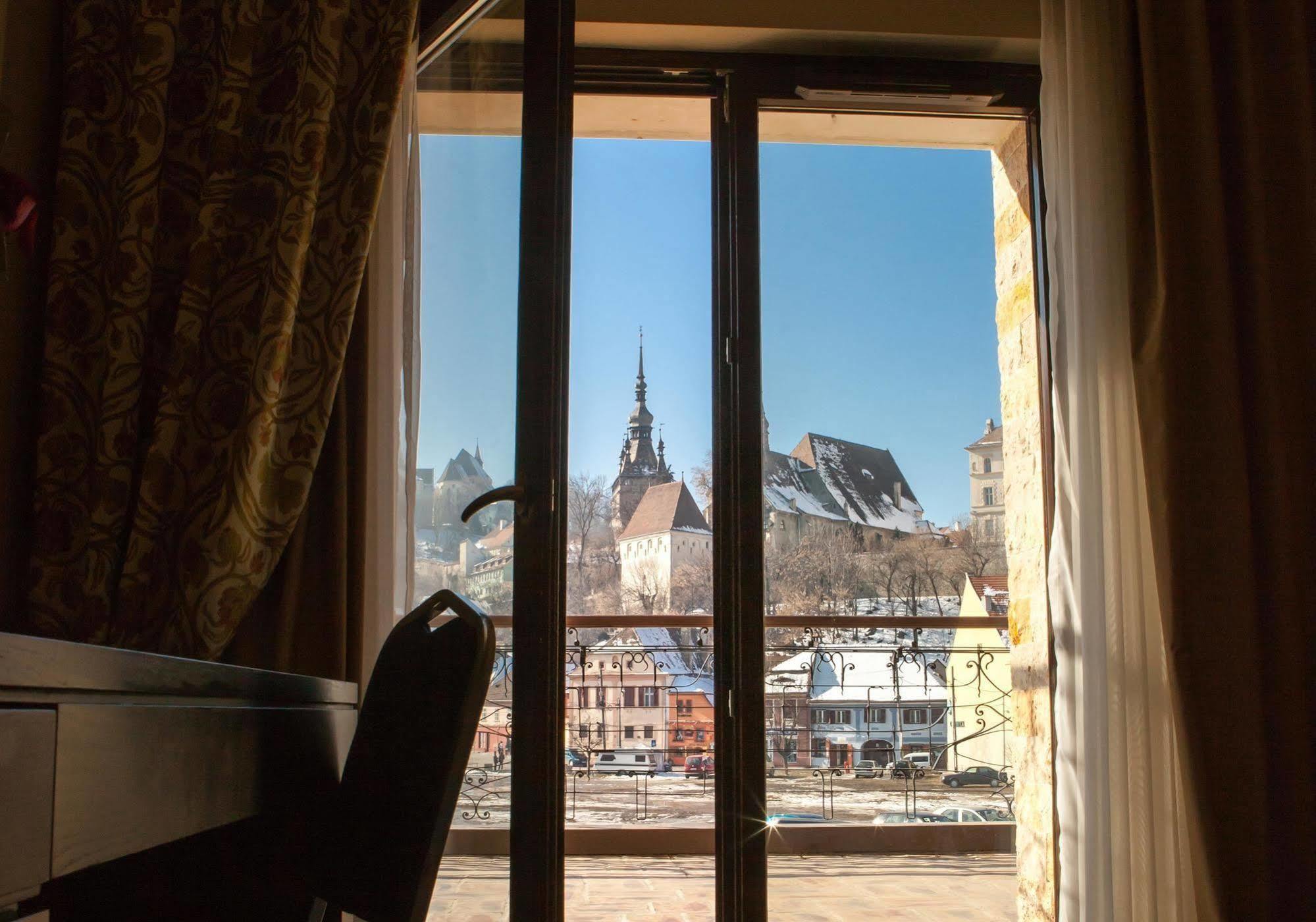 Doubletree By Hilton Hotel Sighisoara - Cavaler Exterior foto